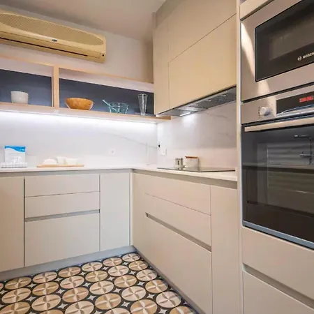 Lovely 4 Bdr Apartment Parking Apartment Thessaloniki
